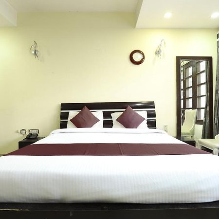 Hotel Livia Residency New Delhi Exteriör bild