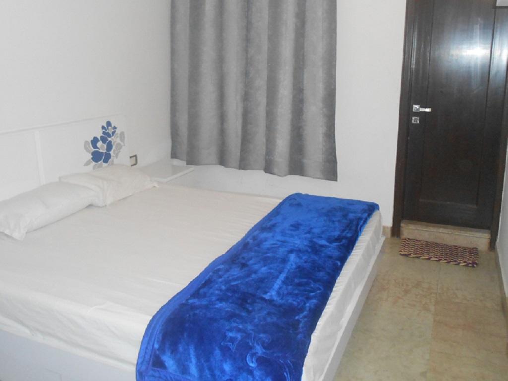 Hotel Livia Residency New Delhi Exteriör bild