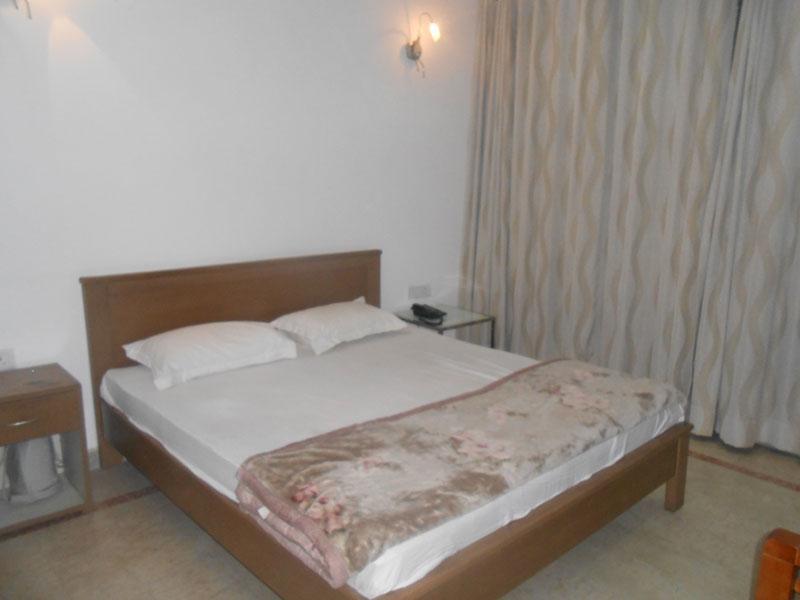 Hotel Livia Residency New Delhi Exteriör bild
